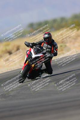 media/Nov-06-2023-Moto Forza (Mon) [[ce023d0744]]/3-Intermediate Group/Session 3 (Turn 16)/